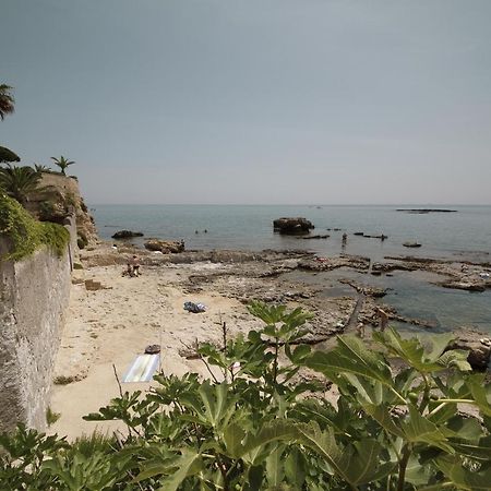 Le Bain Suite - Accanto Al Mare Vicinissima A Ortigia E Al Teatro Сиракуза Екстериор снимка