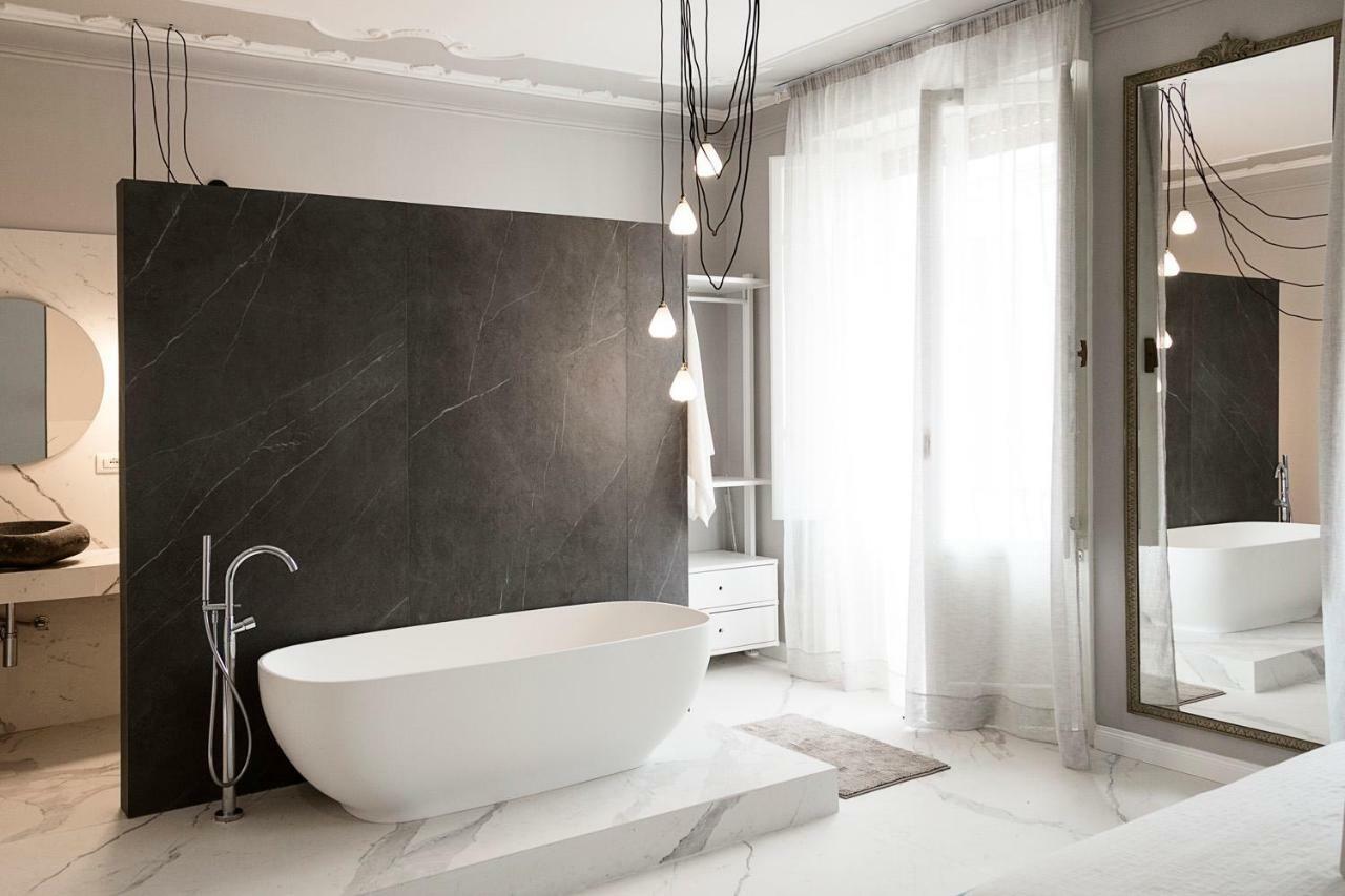 Le Bain Suite - Accanto Al Mare Vicinissima A Ortigia E Al Teatro Сиракуза Екстериор снимка